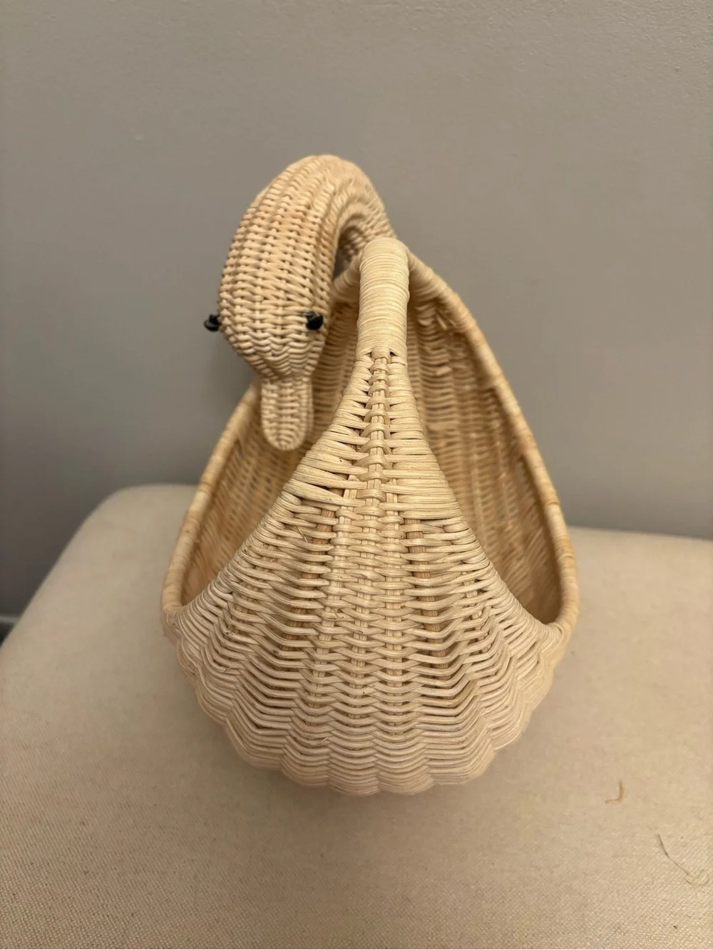 VTG Goose Swan Duck Wicker Basket Folk Art Farm House Cottage Core Boho MCM